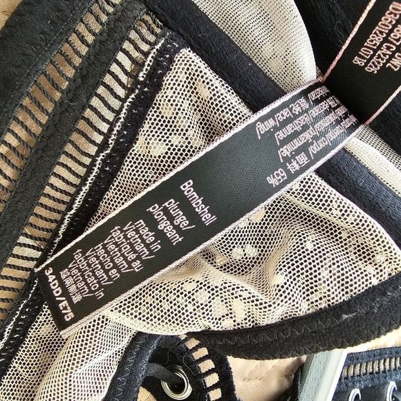 VICTORIA'S SECRET Black Corset Back Bombshell Bra - Size 34DD - Picture 7 of 7